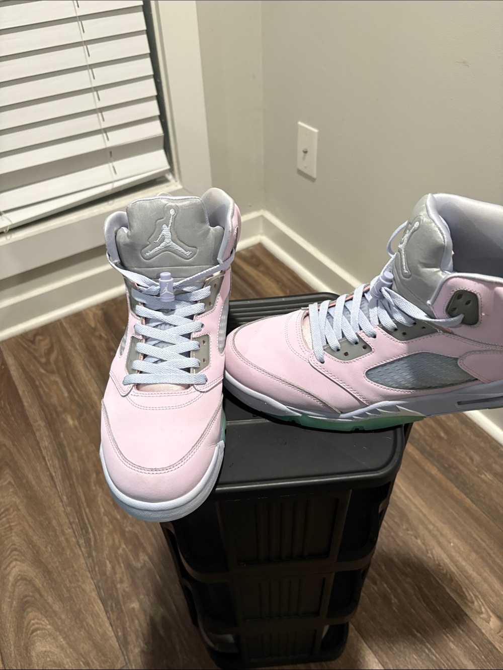 Jordan Retro High Top Sneakers in Pink and Gray - Picture 8 of 9